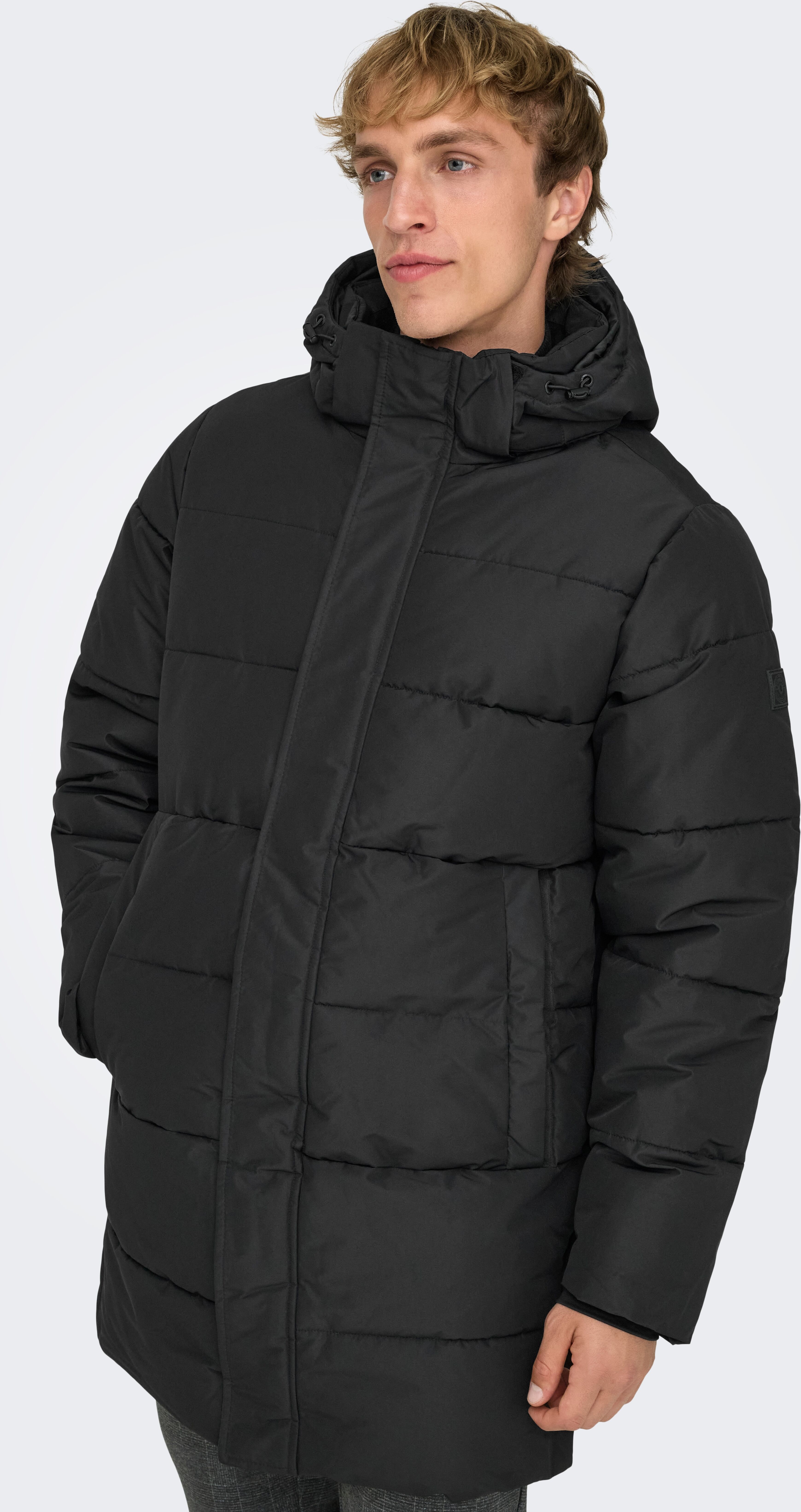 Steppjacke ONLY & SONS "ONSCARL LIFE LONG QUILTED COAT NOOS OTW", Herren, Gr. M, schwarz, Web, Obermaterial: 100% Polyester, unifarben, regular fit, Jacken Steppjacke schwarz M