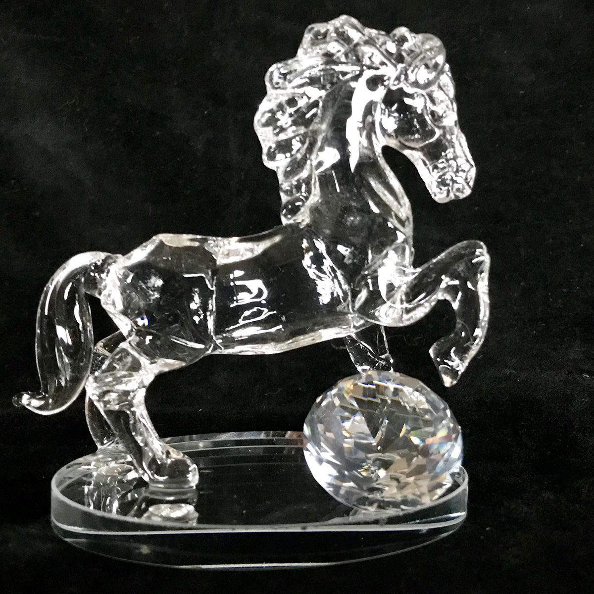Kristallen paard decoratie met diamant met afmetingen 10,5 x 10 cm