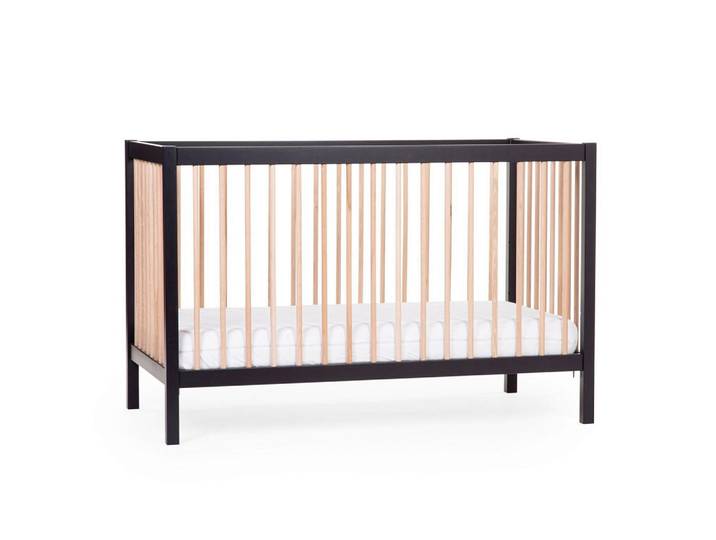 P & B Gitterbett 2023, Schwarz, Baltimorefarben, Holz, Buche, massiv, 122x74x120 cm, höhenverstellbar, Aufbauanleitung im Karton, Lattenrost inklusive, Babymöbel & Kindermöbel, Babyzimmer, Babybetten, Gitterbetten
