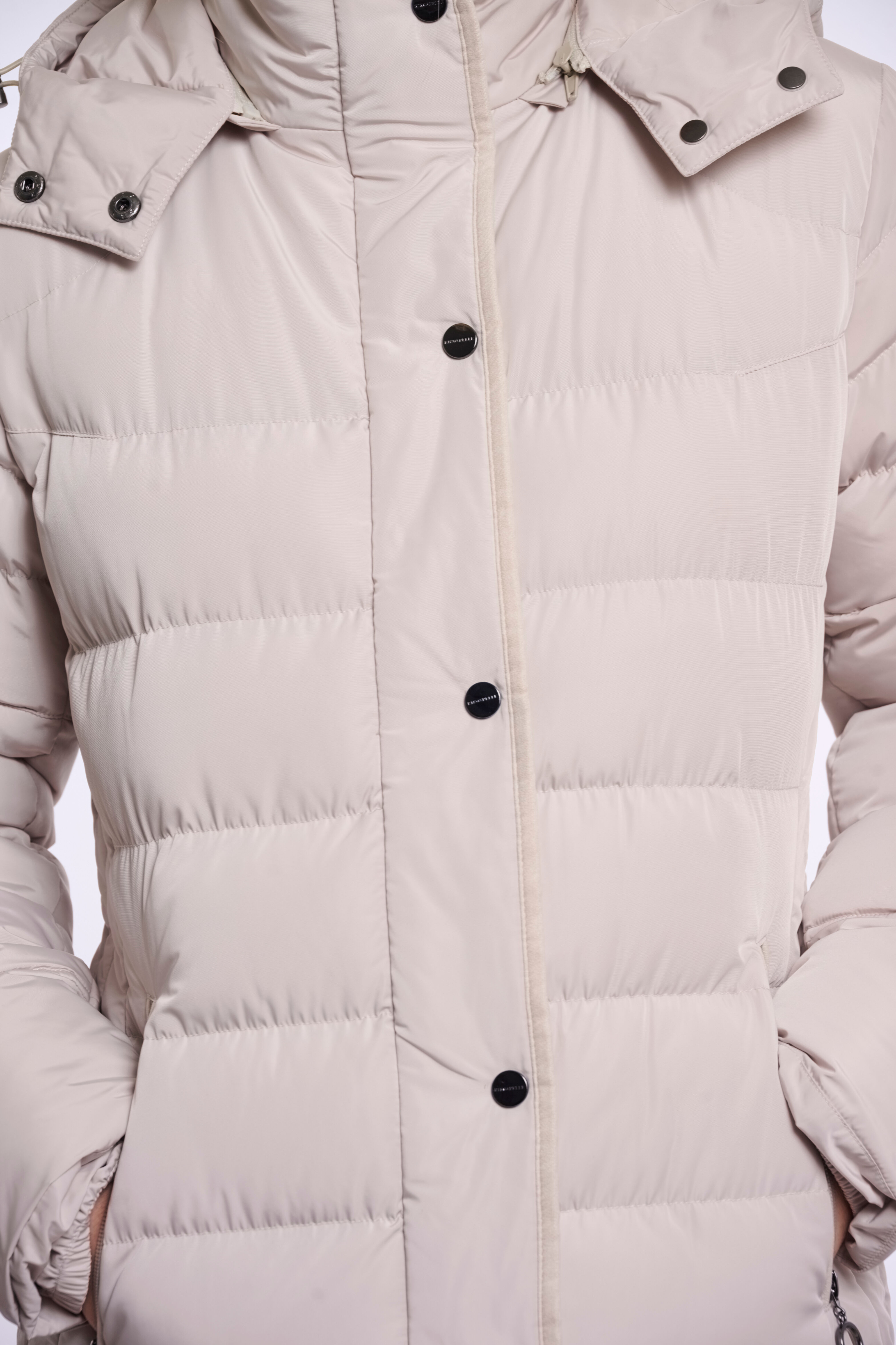 Steppmantel RINO & PELLE "NUSA", Damen, Gr. 38, beige (stone), Steppware, Obermaterial: 100% Polyester. Futter: 100% Polyester. Wattierung: 100% Polyester, regular fit Po-bedeckend, gerader Abschluss, Mäntel Steppmantel, mit Kapuze stone 38