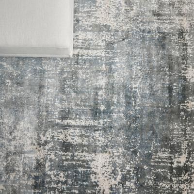 EXQUISITE RUGS Reflections Hand-loomed Bamboo Silk Blue/Ivory Area Rug.