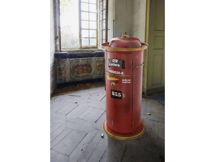 Wohnglücklich by Infantil Unikat Bartresen Postbox 55x55x122 cm
