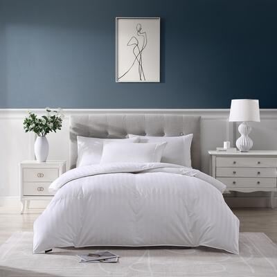 Hotel Grand Oversized Damask Stripe White Down Comforter