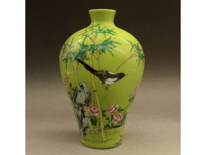 Vases en porcelaine verte Qing Yongzheng, pour décoration, fleur en émail et bourgeon d'oiseau, Collection de porcelaine Antique