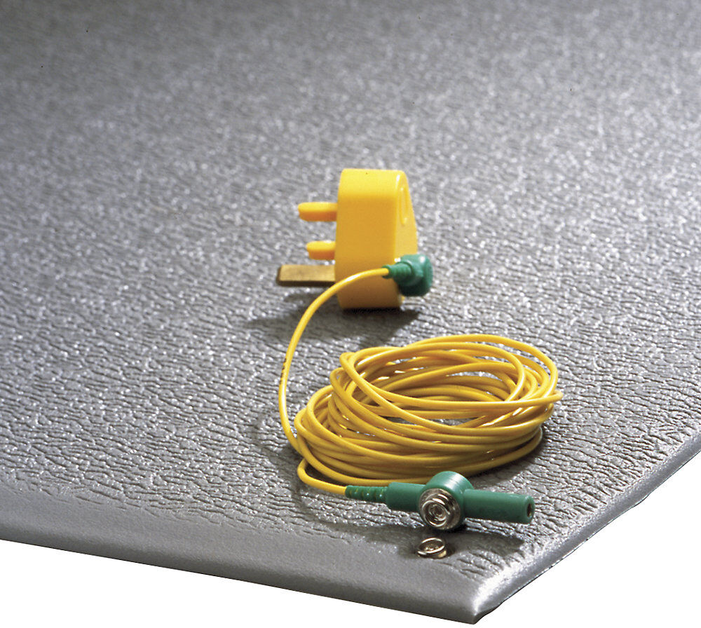COBAstat Anti-Ermüdungsmatte, ableitend, mit Erdungskabel, PVC grau, LxB 18300 x 900 mm COBA