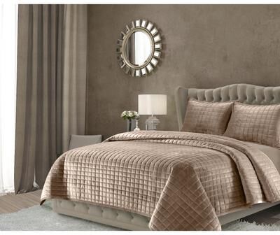 Florence Velvet Oversized Solid Quilt Set