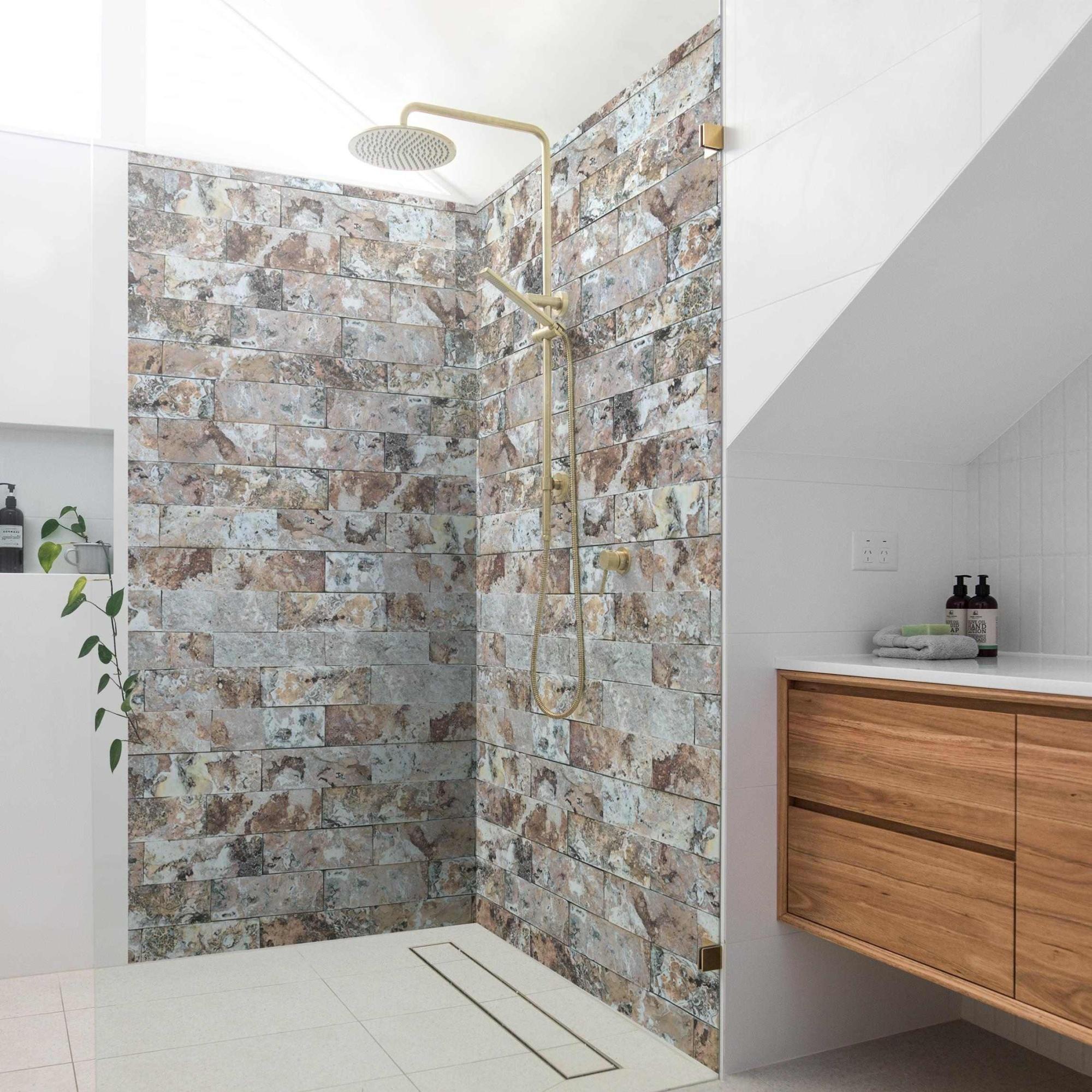 Duschrückwand mit Motiv selbstklebend - 0.61 mm Wandpaneel wasserfest Design beige Marmoroptik Motiv Badrückwand fugenlos Premium matt 110x210 cm