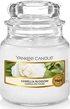 YANKEE CANDLE Camellia Blossom 104 g