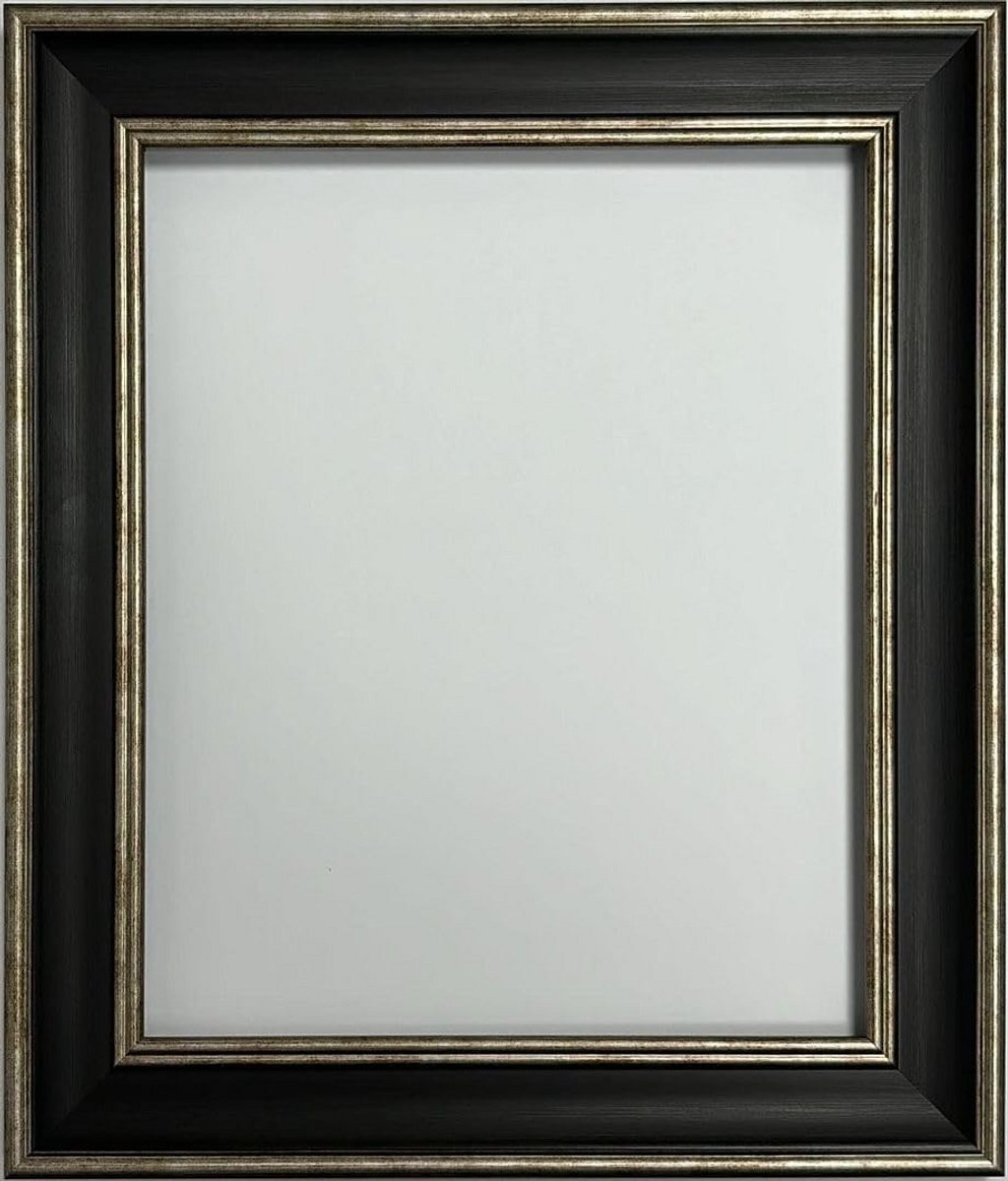Zwarte Fotolijst Scandi Stijl met Antiek Zilveren Rand 20x15 cm
