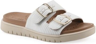Women's Nanny FOM Recovery Slide Sandal by White Mountain in White Fabric (Size 6 M)