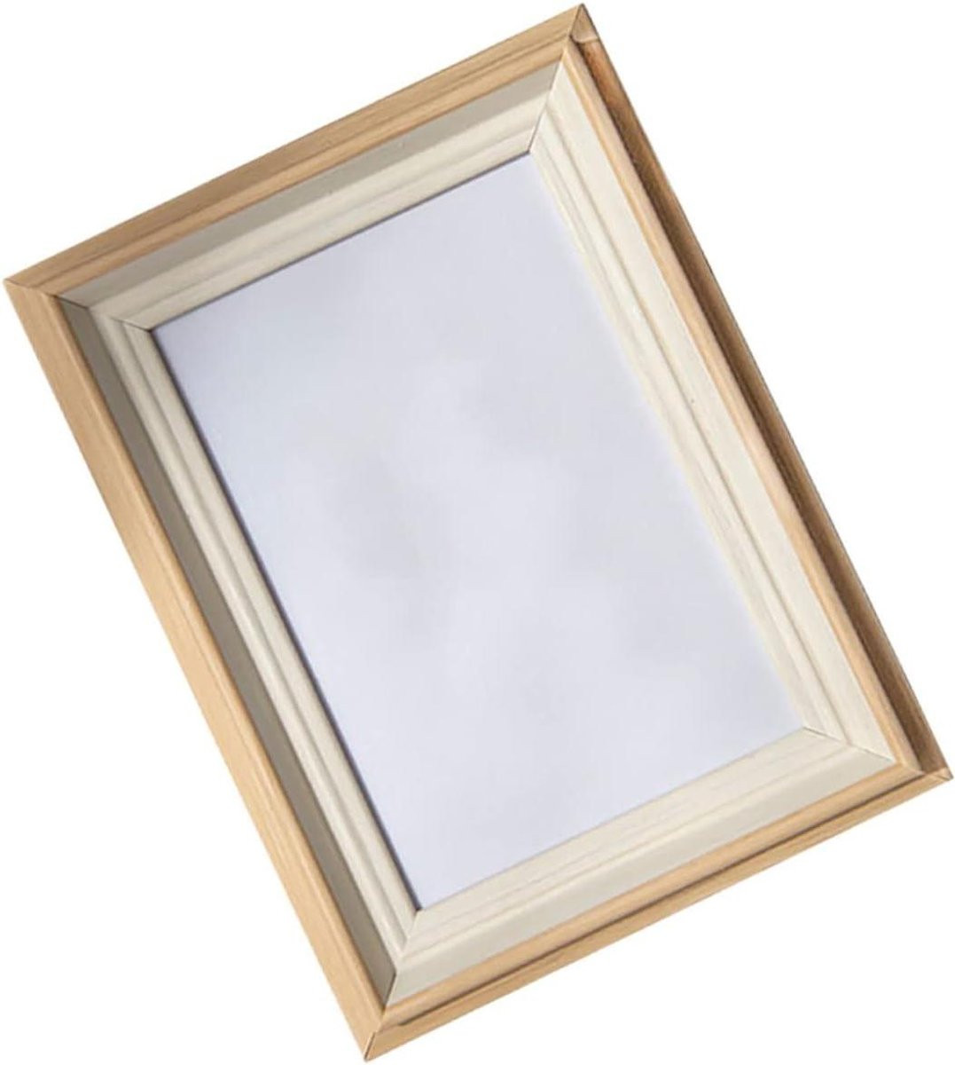 Decoratieve houten fotolijst in beige met antiek ornament