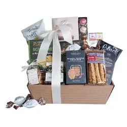 DieGeschenkkorbmacher Teamwork Geschenkkorb, 12-tlg., süße und salzige Snacks für jeden Geschmack