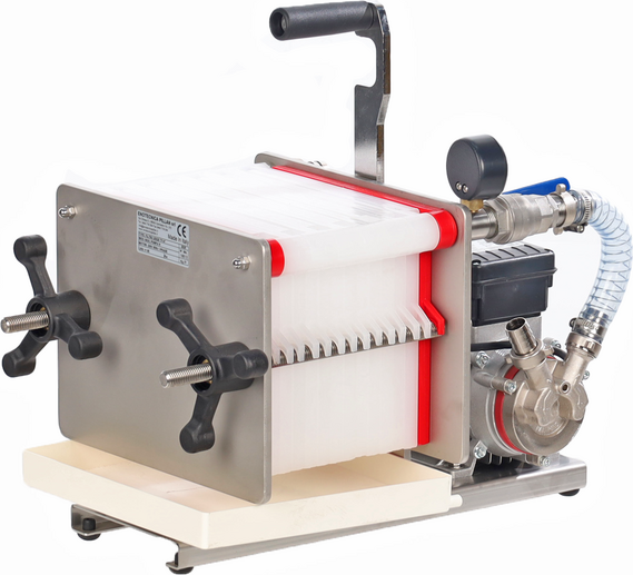Enotecnica Pillan F14 - Filtre à vin professionnel avec 14 cartons 20x20 cm - Châssis INOX et pompe NOVAX