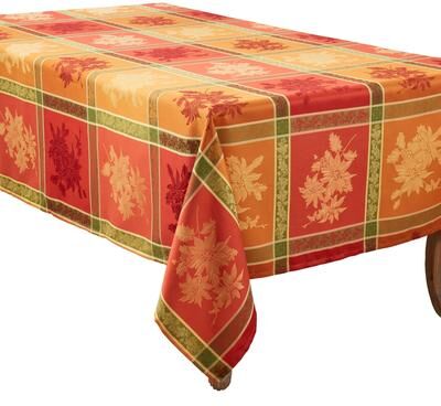 Saro Lifestyle Charming Jacquard Tablecloth with Fall Leaves Design