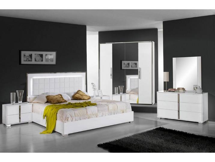 JVmoebel Komplettschlafzimmer Bett mit Nachttisch, Kleiderschrank und Kommode in Weiß, Made in Italy