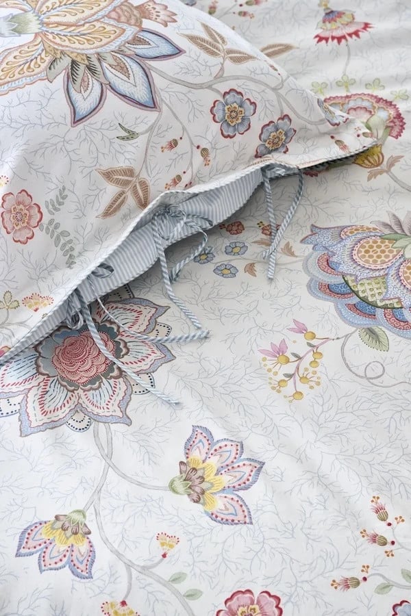 Pip Studio Mumbai Morning Licht blauw kussensloop