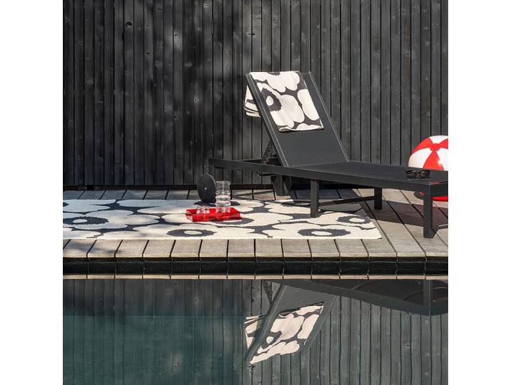 Hochwertiger In- & Outdoor Designer Teppich „Unikko Charcoal & White“, verschiedene Grössen MARIMEKKO