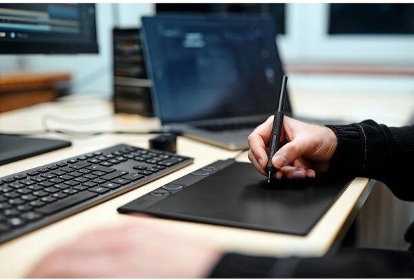 Wacom Tablet Intuos Pro (2025) Large