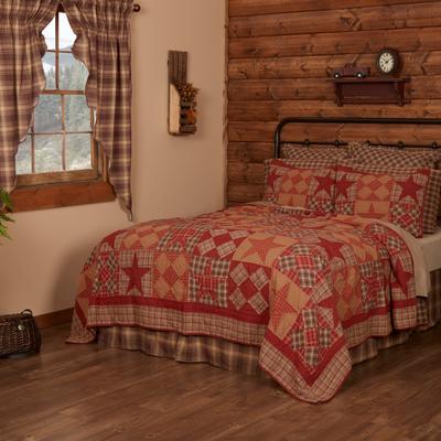 VHC Brands Dawson Star-Tan Rustic Star Cotton Quilt