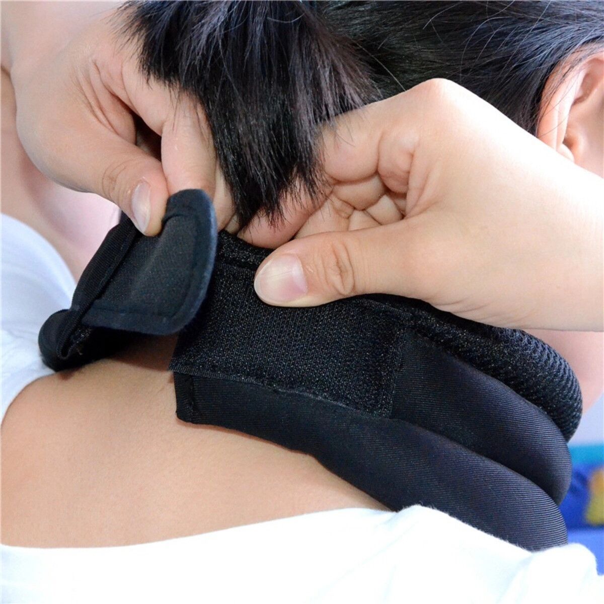INF Collier cervical trois segments en mousse - soutien réglable corrigeant la posture avec maille respirante et mousse douce