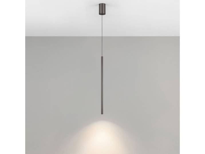 Suspension Brilla type A Ø 7cm Marron/Marron Matériau : Métal Surface en métal : Laqué Type de métal : Aluminium LED non-remplaçables Module