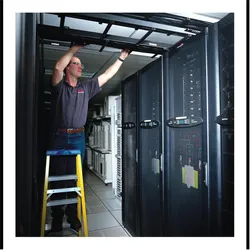 APC On-Site Service On-Site Warranty Extension - Serviceerweiterung - Arbeitszeit..., USV Zubehör