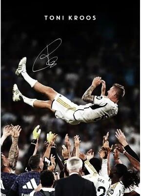 Uplift Treasures Modern Soccer Player Canvas Wall Art Poster 5 20x30cm Unframed