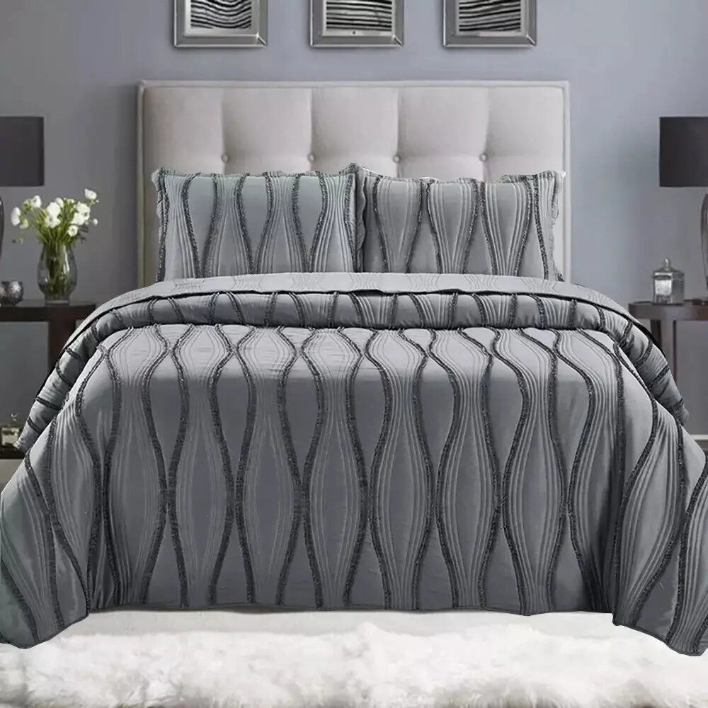 Quality & Style 3 Piece Quilted Bedspread Reversible Comforter Bedding Set Bed Throw Silver Floral Double Bedspread + 2 Standard Shams