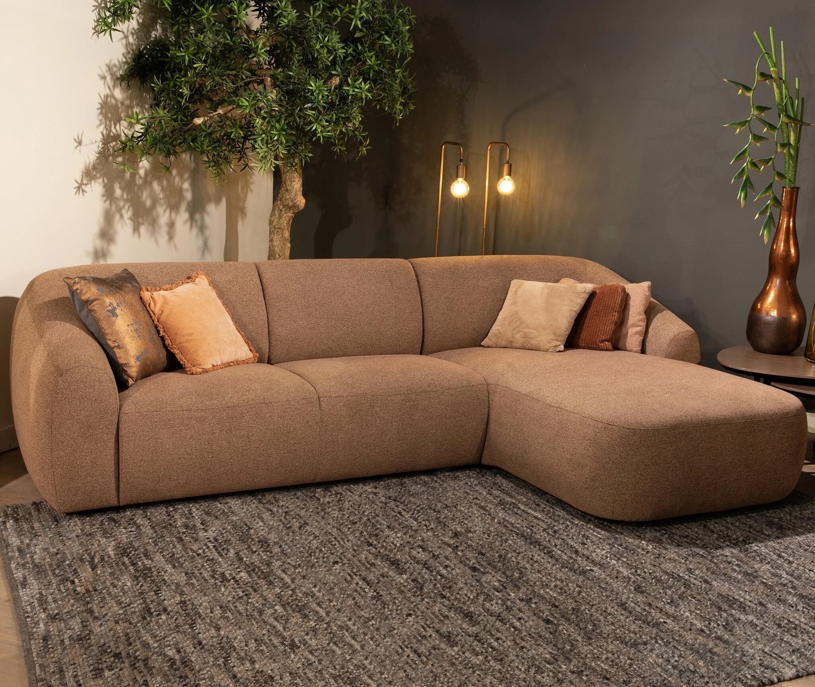 WoonMax Gilsland Hoekbank - Bruin - Stoffen L-vorm met houten frame
