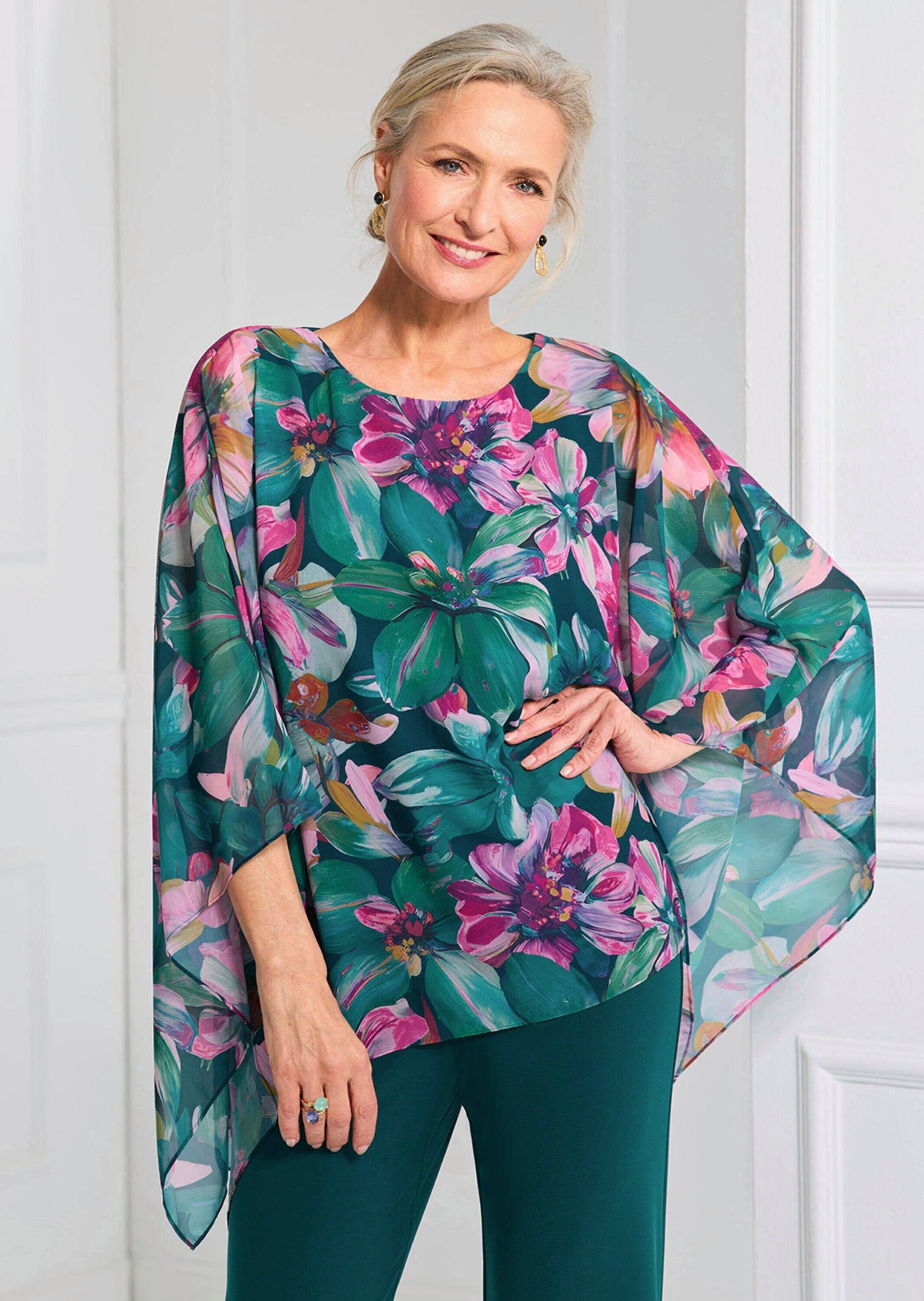 Tunika GOLDNER "Elegantes Blusenshirt, florales Design", Damen, Gr. 42, grün (smaragd, gemustert), Obermaterial: 100% Polyester PES., U-Boot-Ausschnitt, Tuniken Tunika, Blumenmuster