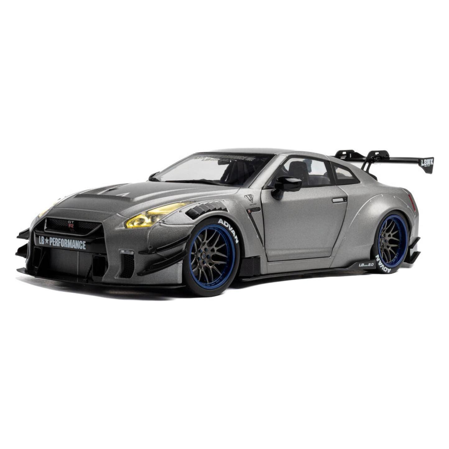 Solido 1:18 Nissan GT-R (R35) silber (421185815)