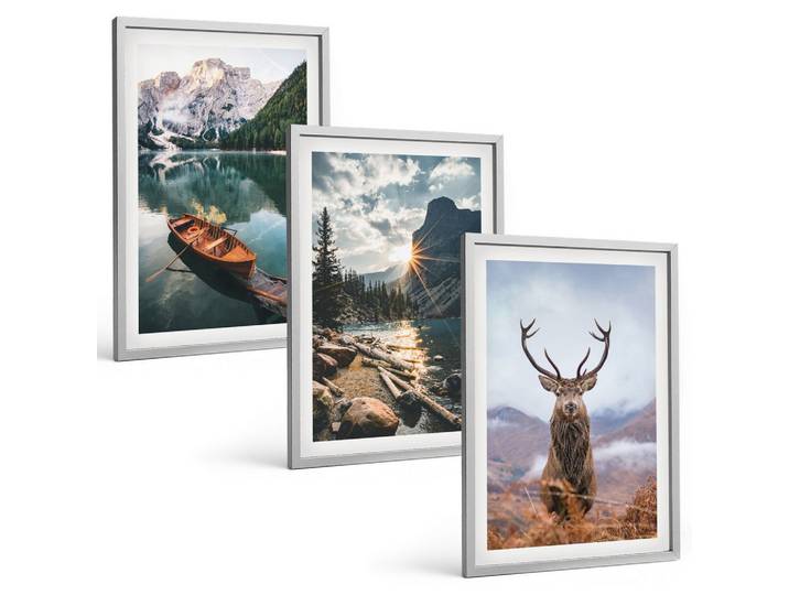 BILDER SET 3er Set - 40x60 cm Silberner Rahmen - Bergsee, Bootsfahrt, Sonnenuntergang, Hirsche