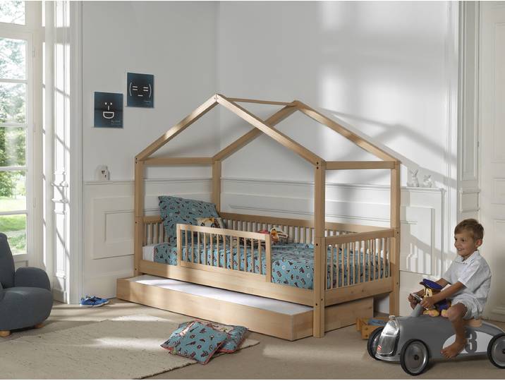 Lit maison en bois massif Forrest 90 x 200cm Bois/Marron/Hêtre Avec coffre de lit