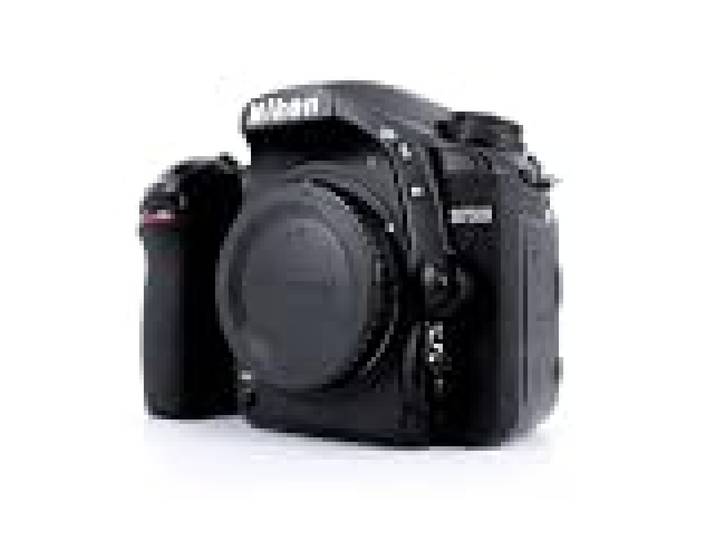 Nikon D7500 - Reflex numérique + AF S DX NIKKOR 18-105 VR