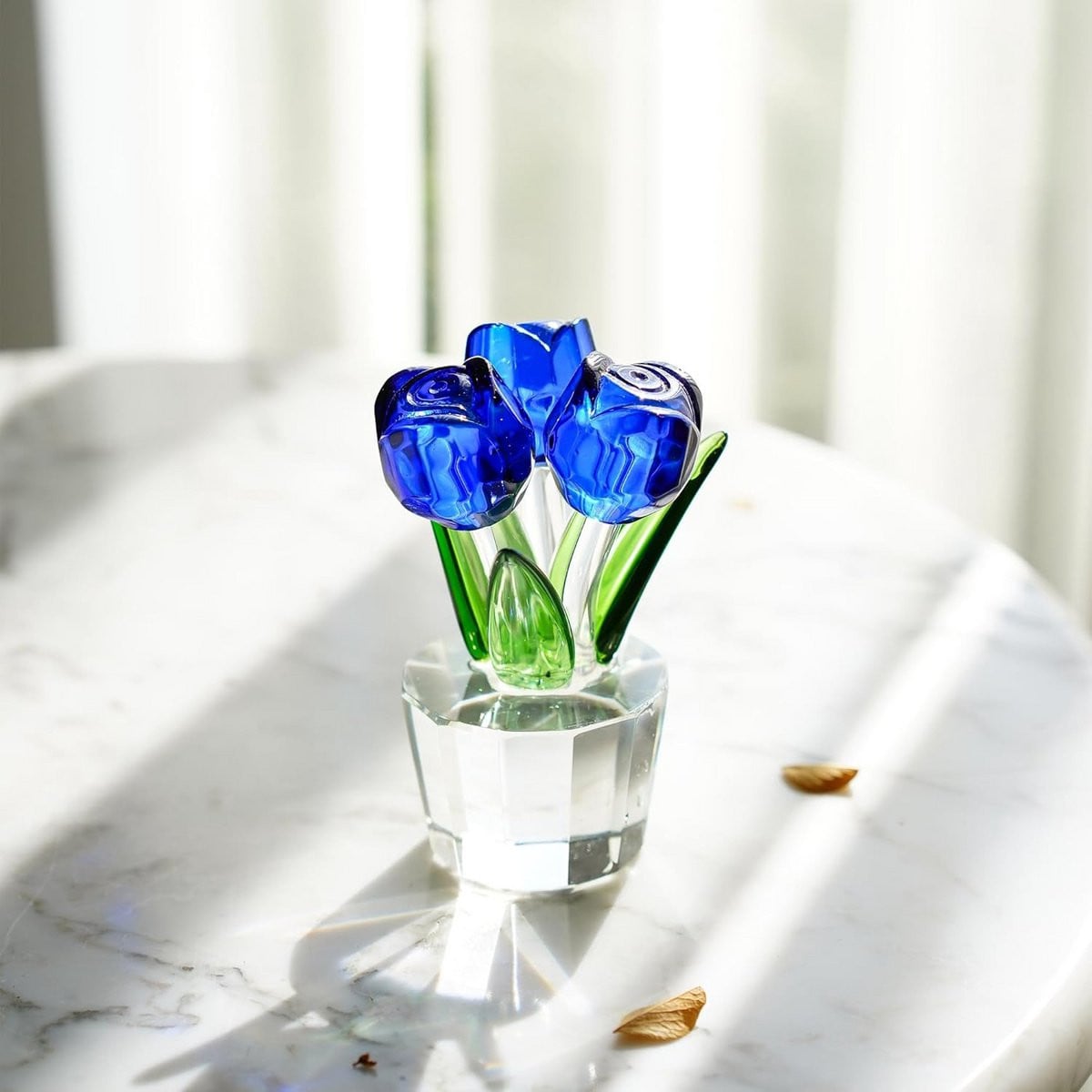 Blauw Kristallen Bloem Beeldje - Handgemaakte Glazen Roos voor Woondecoratie - 8 x 5 cm
