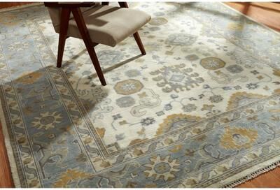 KALATY Umbria Hand-knotted Ivory/ Light Blue Wool Rug
