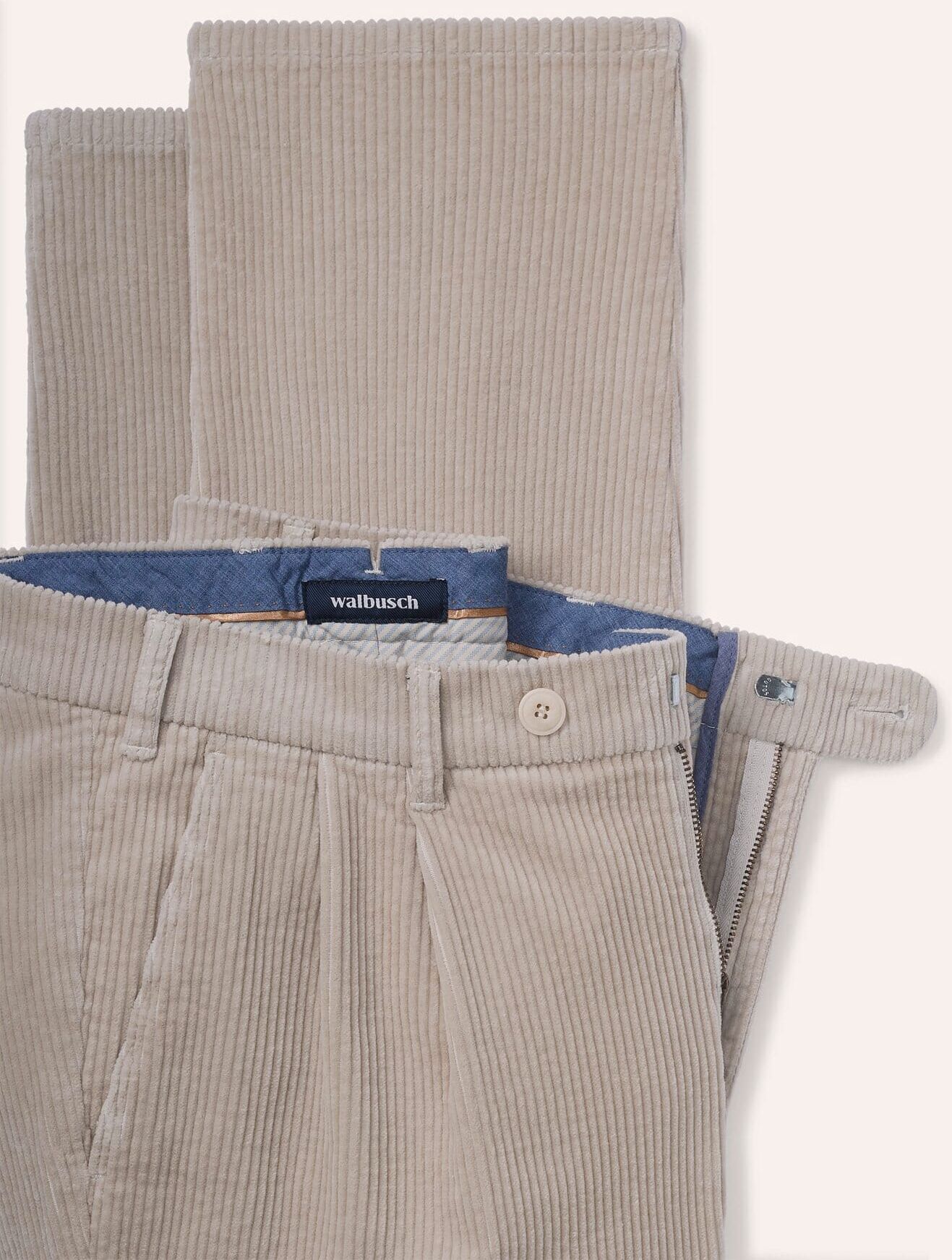Walbusch Cordhose mit Bundfalte, Modern Fit#normale Größen#schlanke Größen#untersetzte Größen, Farbe Beige, 106, überraschend weich Premium-Ausstattung Herren
