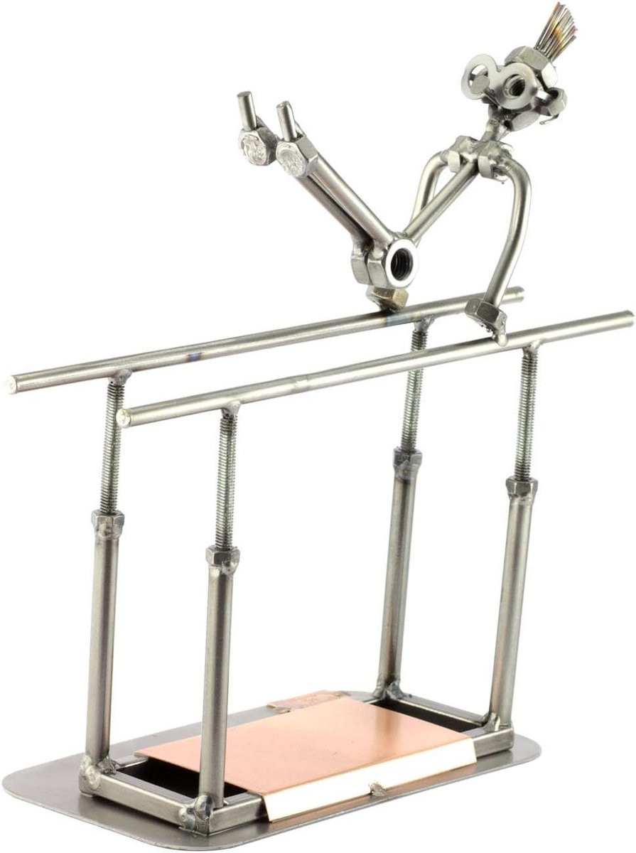 Handgemaakt Metalen Figuur Turner Schroevenmannetje Beeldje voor Bureau Decoratie in Metaalkleur