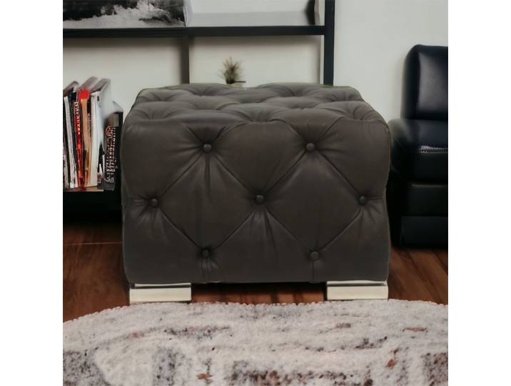 Pouf Chesterfield Orsay en cuir - Noir