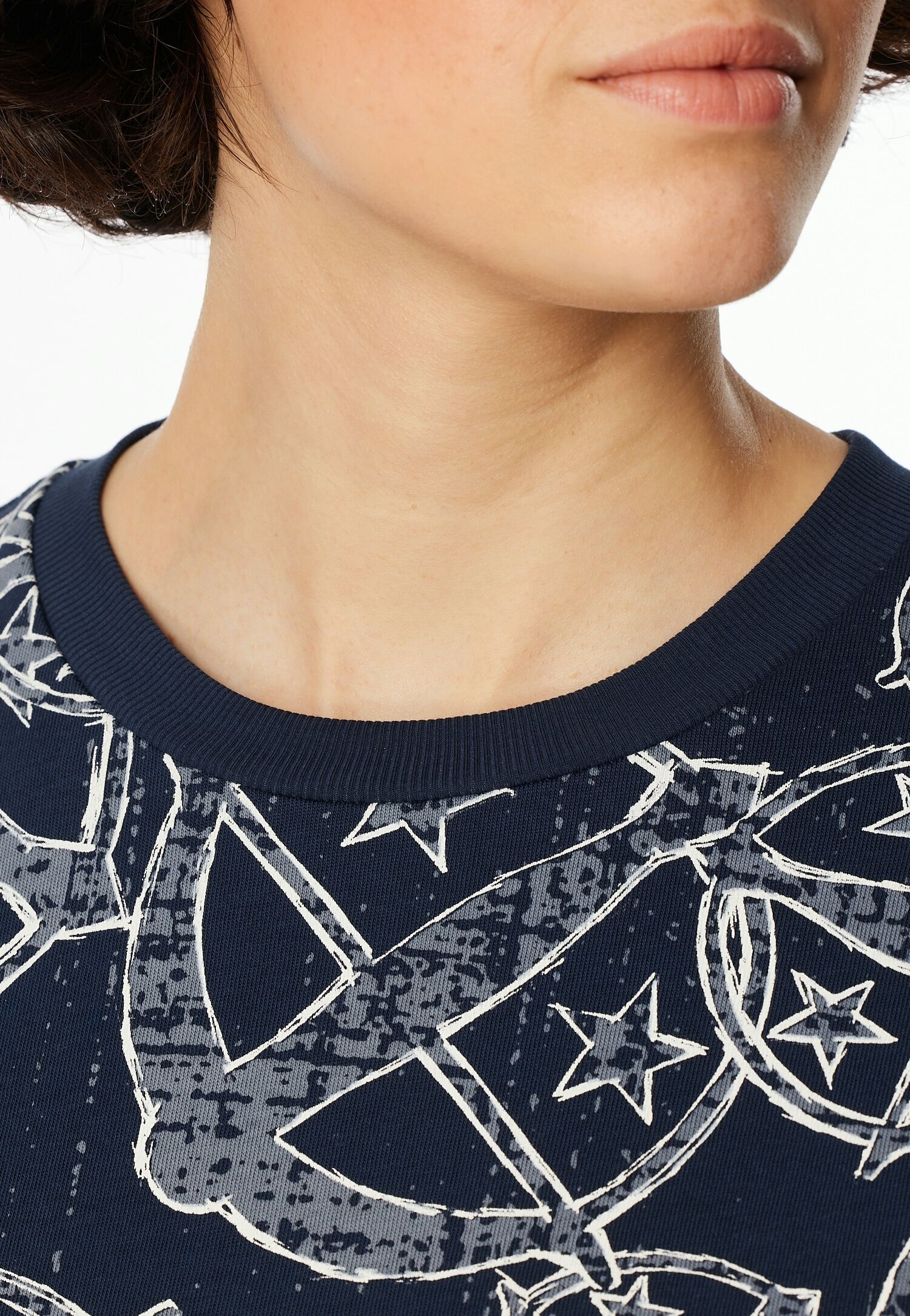 T-Shirt SCHIESSER "Schiesser 150 Years", Damen, Gr. 40, bunt (913, multicolor 2), Single Jersey, Obermaterial: 100% Baumwolle, bequem hüftlang, Rundhals, Shirts T-Shirt, Allover-Druck, Baumwolle, Loose Fit 913, multicolor 2 40