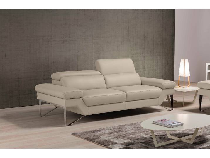 2,5-Sitzer EGOITALIANO Princess, Designsofa und super bequem, tolle Detailverarbeitung , weiss (paper), B:236cm H:95cm T:108cm, Leder BULL (Echtes Rindsleder). Geschliffenes, pigmentiertes und behandeltes Rindsleder mit einer Dicke von 1, 3-1, 5 mm. Es handelt sich um ein weiches, geschütztes Leder. Eine leichte Deckschicht schützt sie vor Flecken, ohne ihre ursprünglichen Eigenschaften zu verändern. Dieses geschützte Leder kombiniert die Vorteile von Natürlichkeit und Weichheit mit einer guten Beständigkeit gegen Verschleiss und Ausbleichen. Das Vorhandensein der charakteristischen Zeichen, die das Leben des Tieres bestimmen, wie Narben, Körnungsunterschiede, Falten, Adern, Disharmonien in Farbtönen, beweisen ihre absolute Echtheit und grossen Wert. Leder CAREZZA (echtes Rindsleder) ist ein Naturleder, dass die ursprünglichen Eigenschaften der Haut nicht verändert. Das Vorhandensein von verheilten Narben, Körnungsunterschiede, Falten, Adern, Unterschiede in den Farbtönen und andere Spuren, die die Natur auf diesen Fellen hinterlassen hat, sind ein Beweis für die absolute Echtheit und das Zeugnis ihres grossen Wertes. Leder »NUVOLE« (Echtes Rindsleder). Halbnatürliches, halbnarbiges Rindsleder mit einer natürlichen Körnung von 1, 2 bis 1, 4 mm. Dieses Leder hat eine weiche, wachsartige Haptik mit mattem Aussehen und einem Wolkeneffekt. Es handelt sich um ein Naturleder, das die ursprünglichen Eigenschaften der Lederhäute nicht verändert. Das Vorhandensein von verheilten Narben, Körnungsunterschiede, Falten, Adern, Unterschiede in den Farbtönen und andere Spuren, die die Natur auf diesen Fellen hinterlassen hat, sind ein Beweis für die absolute Echtheit und das Zeugnis ihres grossen Wertes., Sofas, 2 5-Sitzer, inkl. verstellbarer Kopfteile