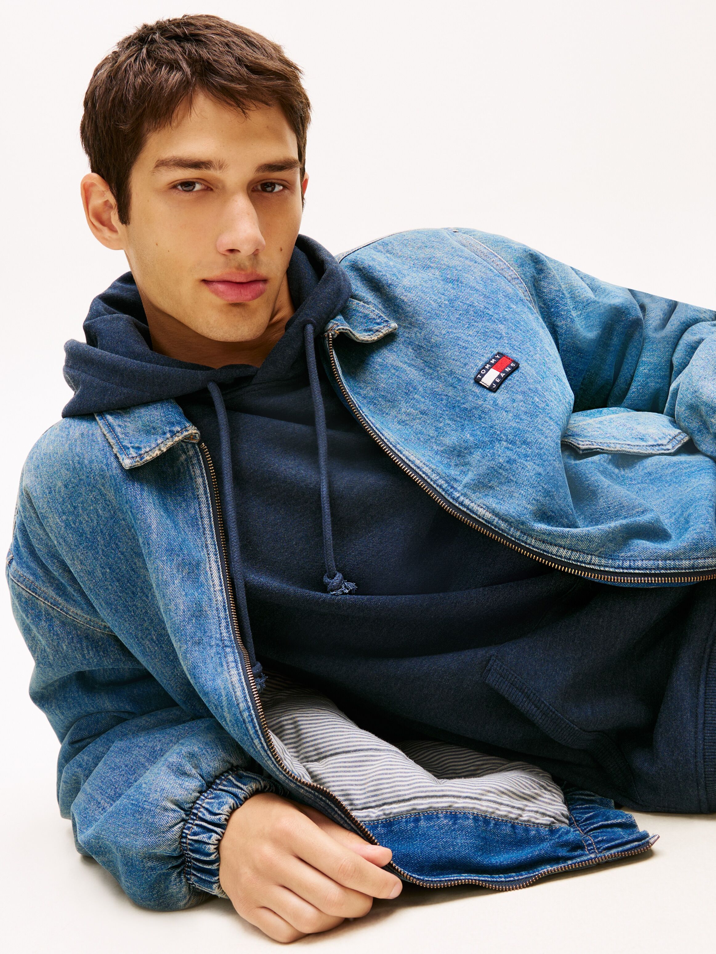 Jeansjacke TOMMY JEANS "ESSENTIAL PADDED", Herren, Gr. M, blau (denim medium), Denim/Jeans, Obermaterial: 100% Baumwolle, elastischer Bund, Jacken Jeansjacke