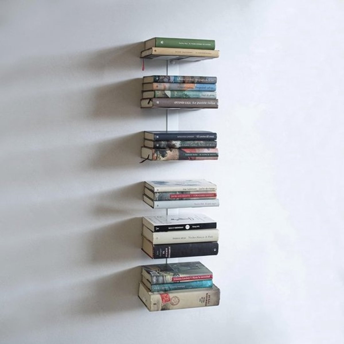 Set van 2 zwevende wandplanken voor een minimalistische stijl