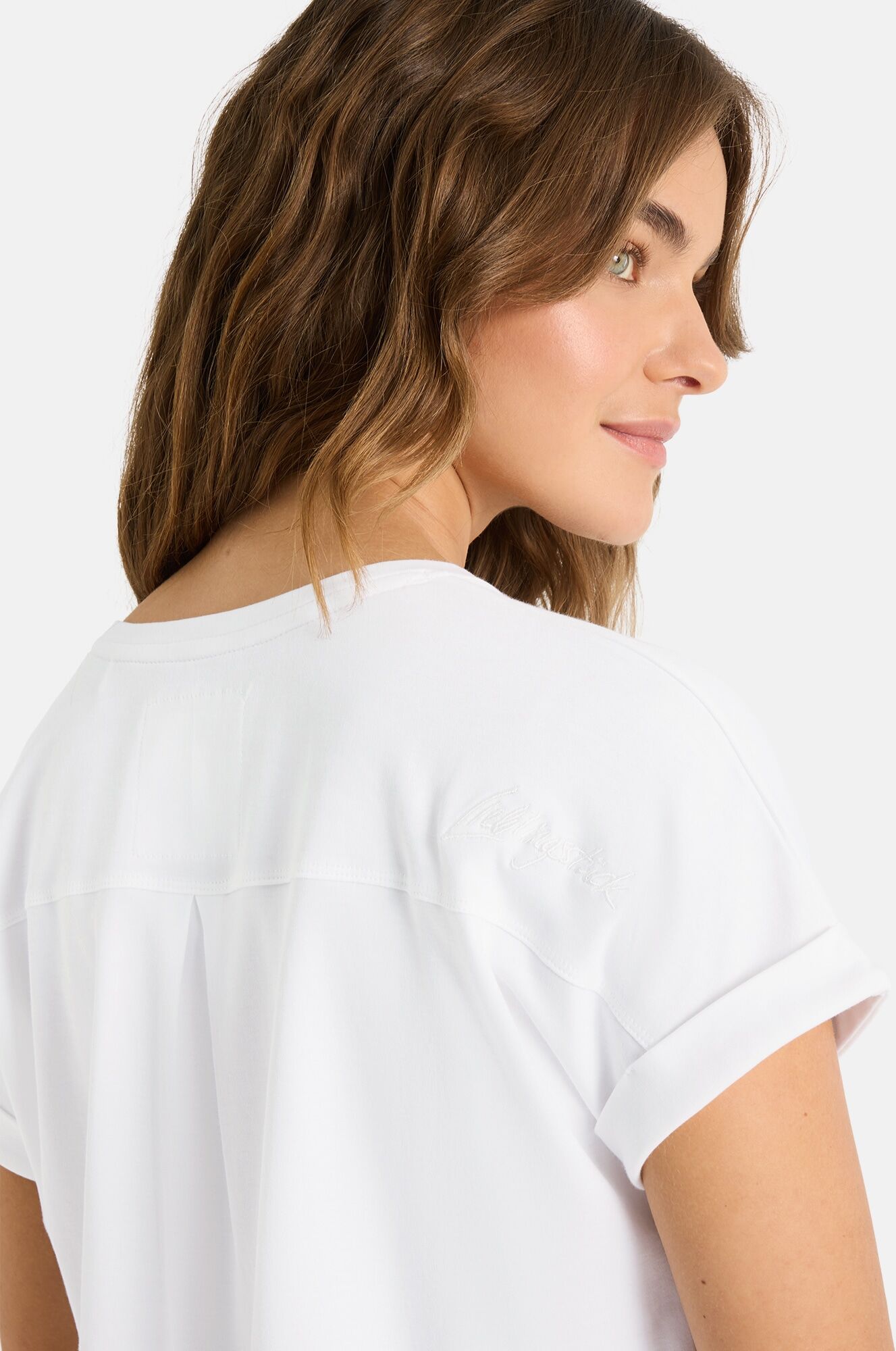 T-Shirt LIEBLINGSSTÜCK "CamilaEP", Damen, Gr. 4XL, weiss (sanftes weiß), Single Jersey, Obermaterial: 100% Baumwolle, clean, unifarben, hüftlang, Rundhals, mit Umschlag, Shirts T-Shirt, Ärmel mit Umschlag, Rundhals sanftes weiß 4XL