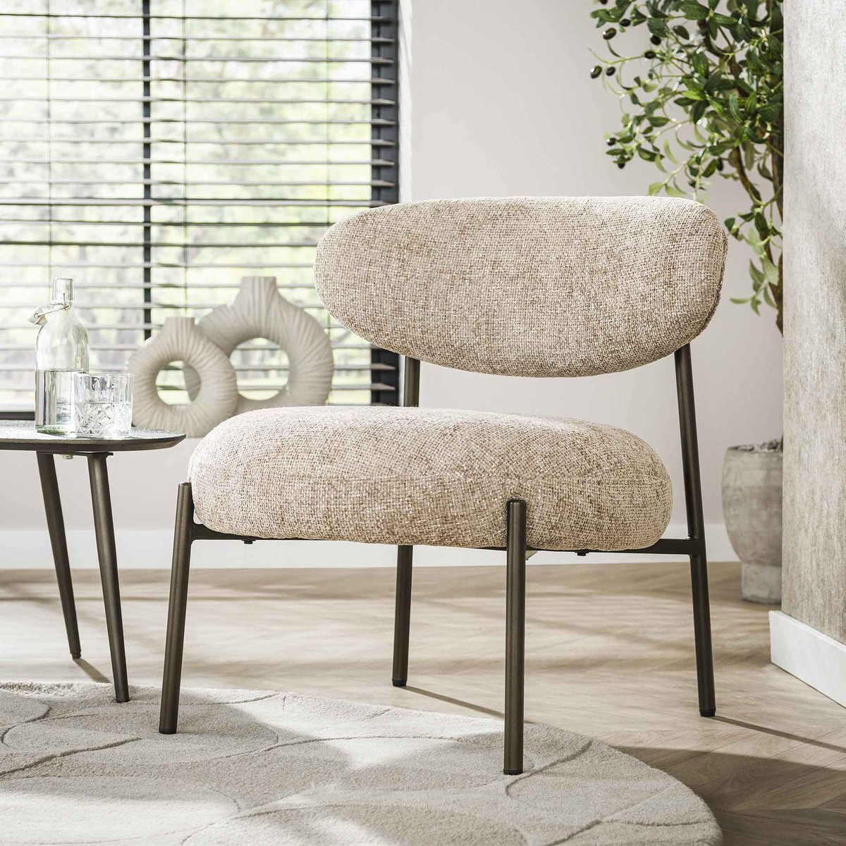 Dimehouse Nova Ronde Scandinavische fauteuil - Beige gemêleerde chenille stof - Japandi lounge stoel