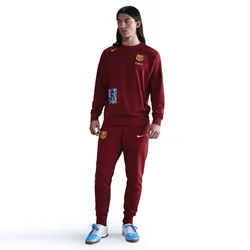NIKE FC Barcelona Sportswear Club French Terry Crew Sweatshirt Herren 677 - team red/opti yellow M