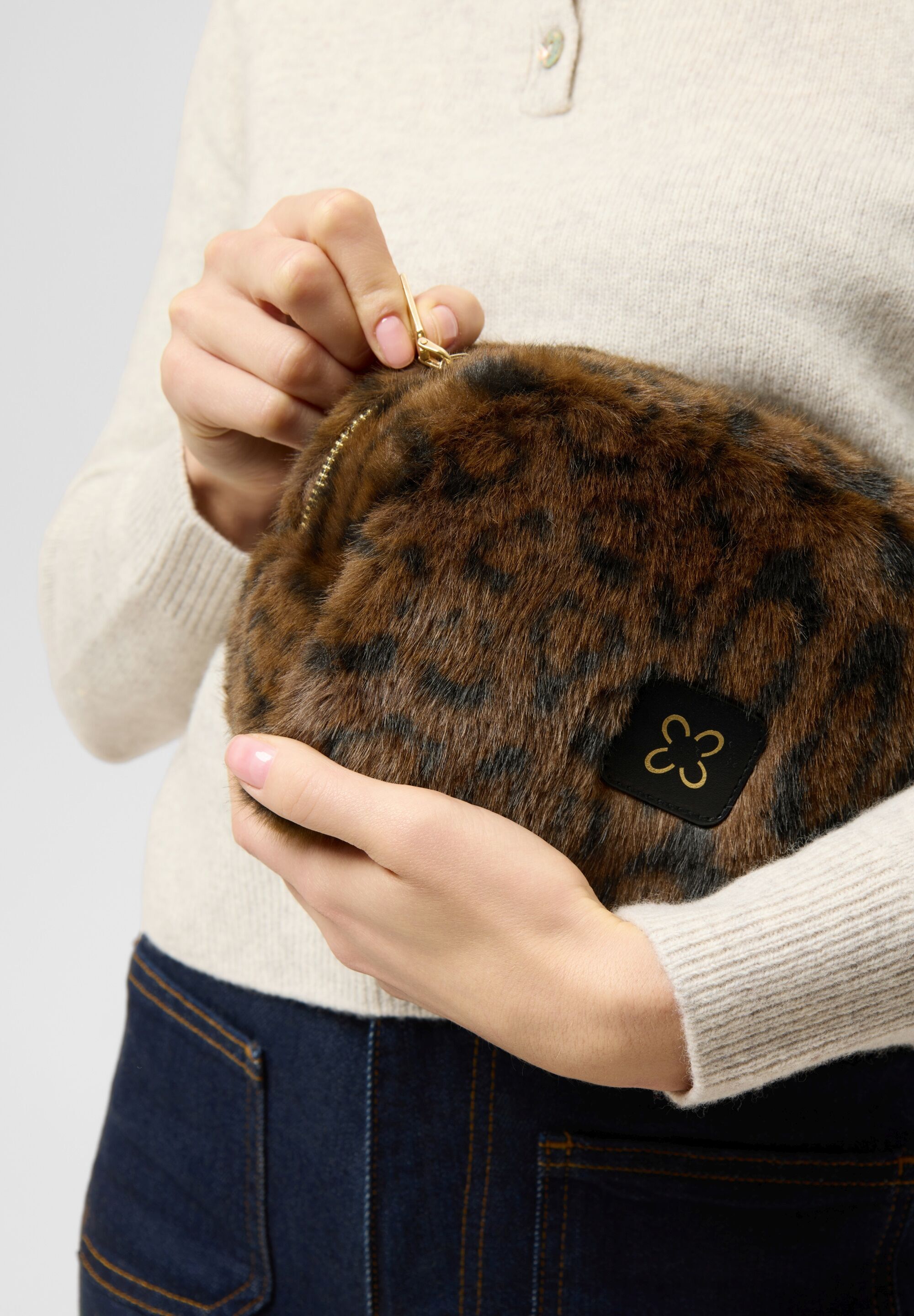 Kosmetiktasche CODELLO "Codello Tasche", Damen, braun, Obermaterial: 100% Polyester PES., Taschen Kosmetiktasche, mit Leomuster