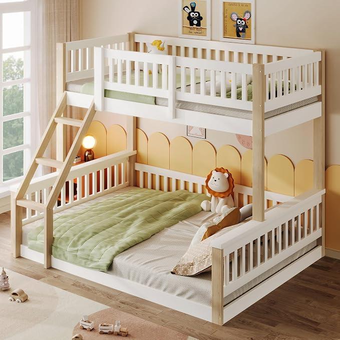 Etagenbett 90x200cm & 140x200cm, Kinderbett Hochbett mit Leiter und Rausfallschutz, Funktionsbett Stockbett für 3 Kinder, Ohne Matratze (Weiß+Natur, 140x200CM)
