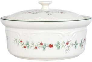 Pfaltzgraff Winterberry Covered Casserole, 1.5 Quarts