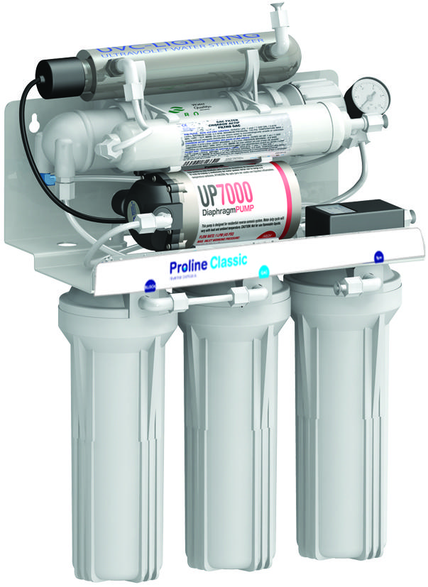 Umkehrosmoseanlage mit UV-Lampe